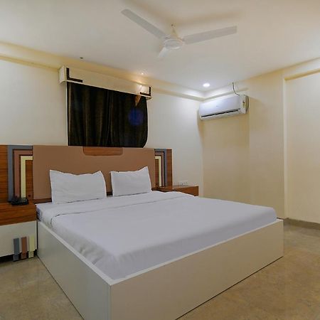 Fabhotel Imperial Regency Indore Exteriör bild
